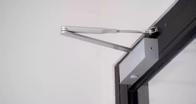 Screen Door Closer Installation in Plantation, FL
