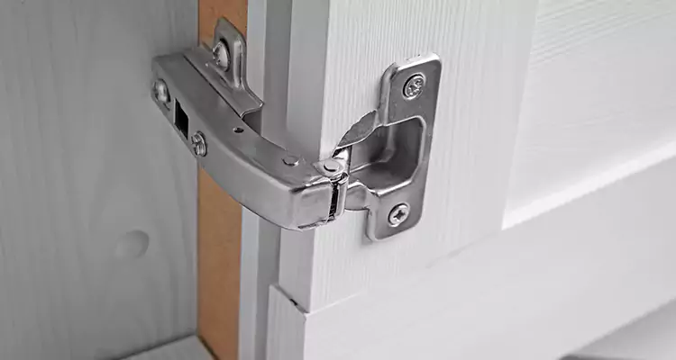 Shower Door Hinge Replacement in Plantation, FL