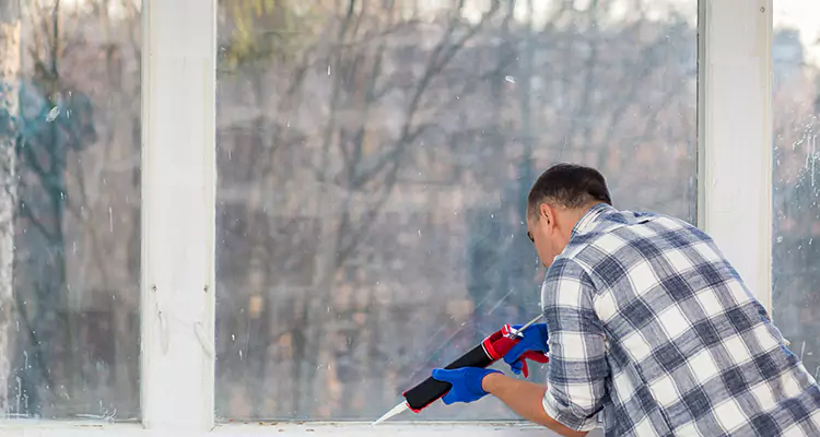 Quality Sliding Shower Door Repair for Closing Issues in Plantation, FL