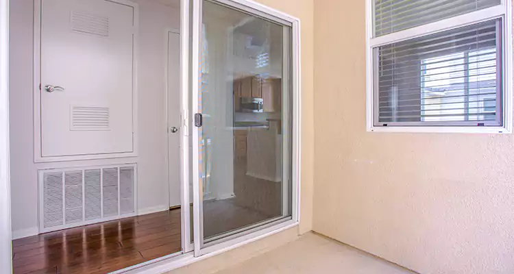 Sliding Screen Door Track Repair in Plantation, FL