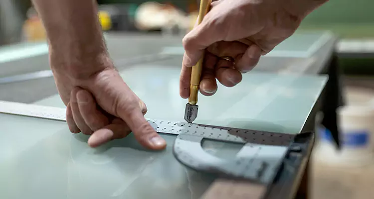 Glass Scratch Repair in Plantation, FL