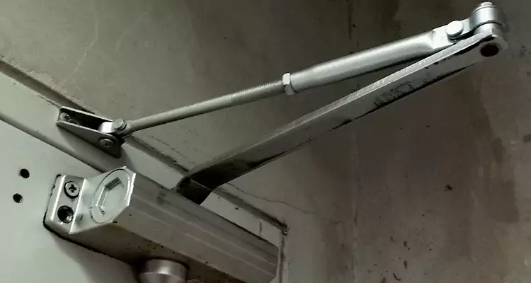 Door Closer Parallel Arm Installation in Plantation, FL