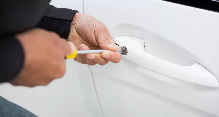 Door Knob Repair Plate in Plantation, FL