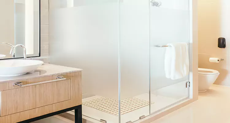 Expert Shower Door Fix and Repair in Plantation, FL