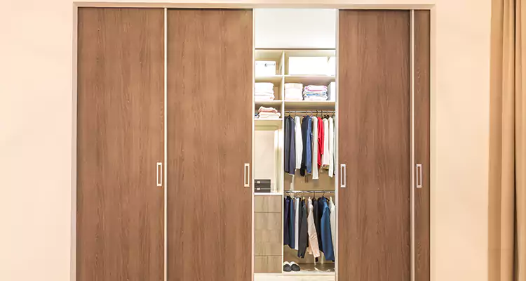Sliding Closet Wardrobe Repairs in Plantation, FL